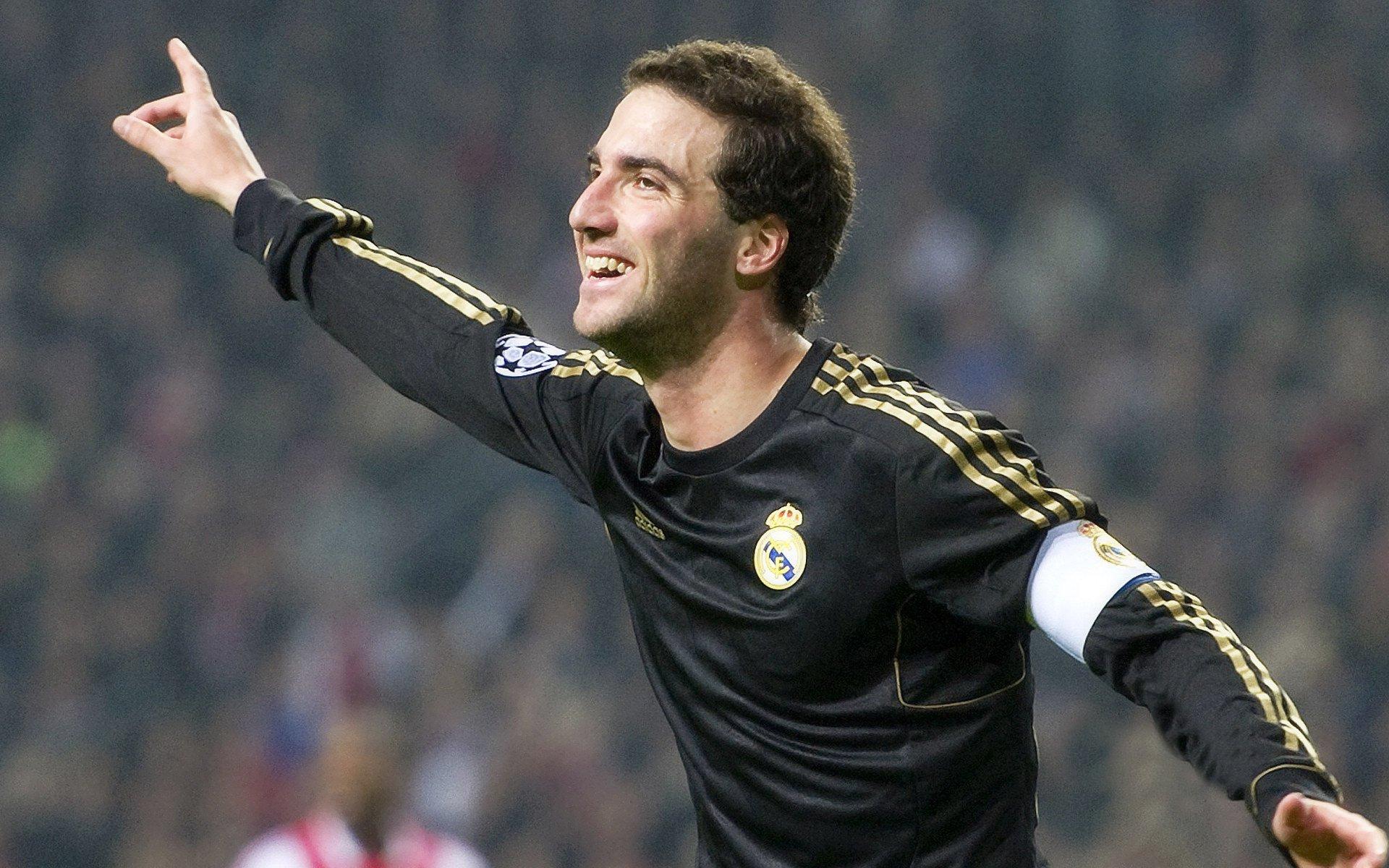 混合泳新星闪耀全国锦标赛,老将新人同台竞技创佳绩