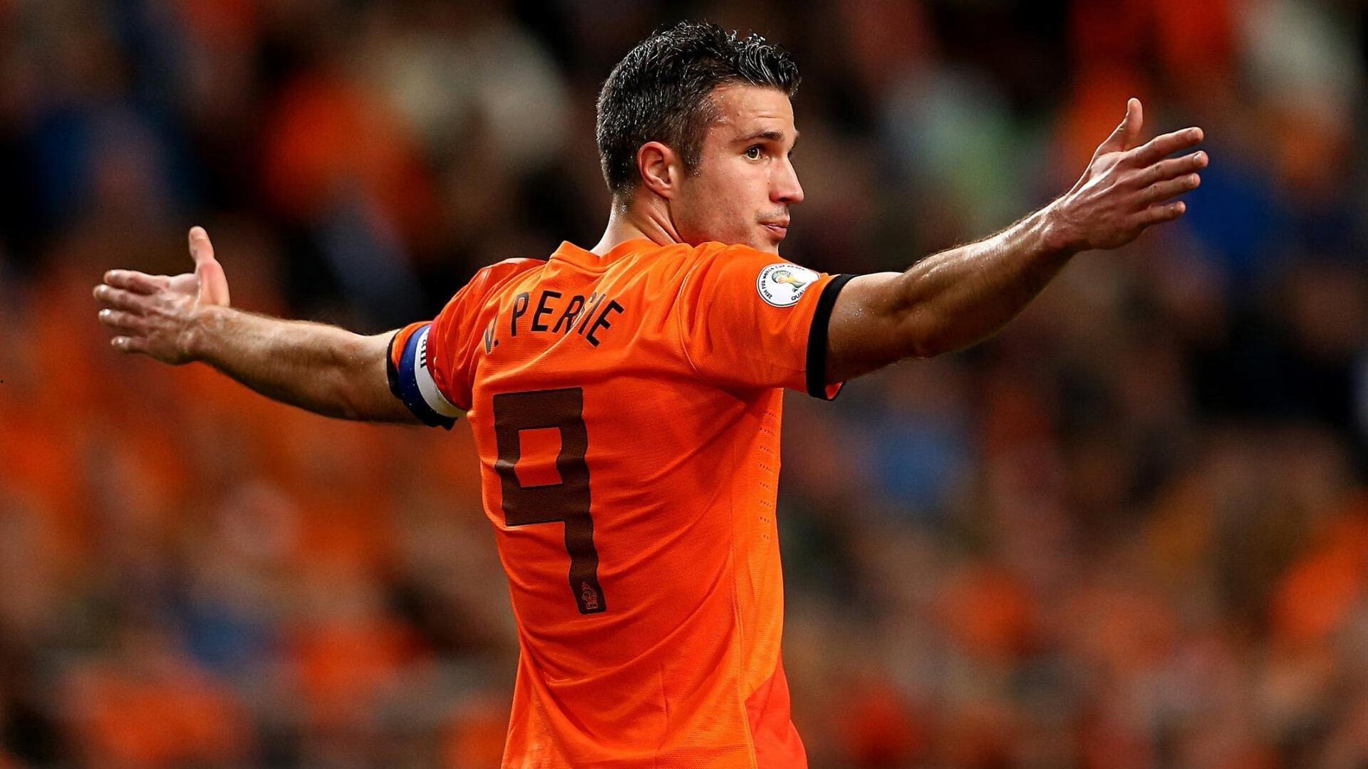 新星闪耀！小将上演帽子戏法助球队大胜晋级